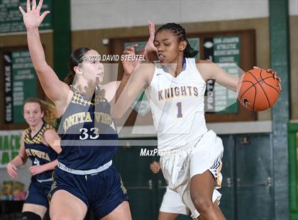 Thumbnail 2 in Bonita Vista vs. Lynwood (MLK Showcase) photogallery.