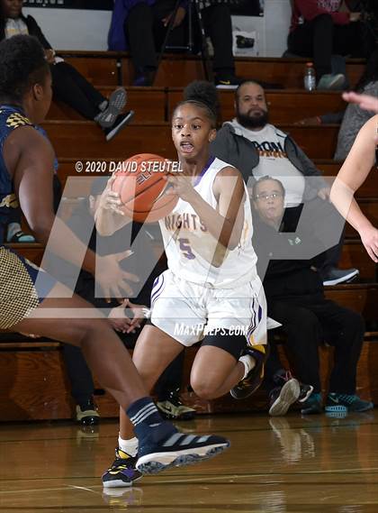 Thumbnail 2 in Bonita Vista vs. Lynwood (MLK Showcase) photogallery.