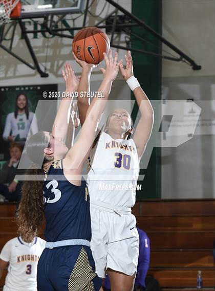 Thumbnail 2 in Bonita Vista vs. Lynwood (MLK Showcase) photogallery.