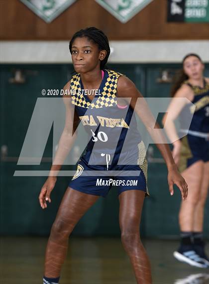 Thumbnail 3 in Bonita Vista vs. Lynwood (MLK Showcase) photogallery.