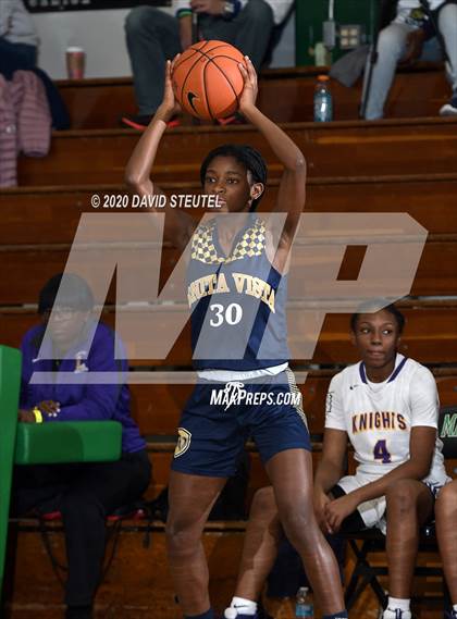 Thumbnail 2 in Bonita Vista vs. Lynwood (MLK Showcase) photogallery.