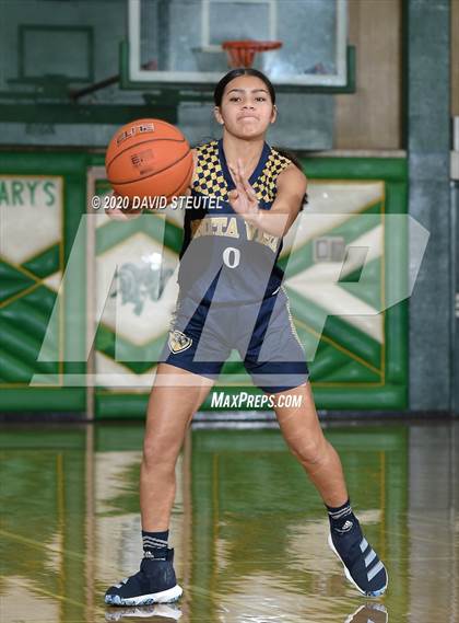 Thumbnail 3 in Bonita Vista vs. Lynwood (MLK Showcase) photogallery.