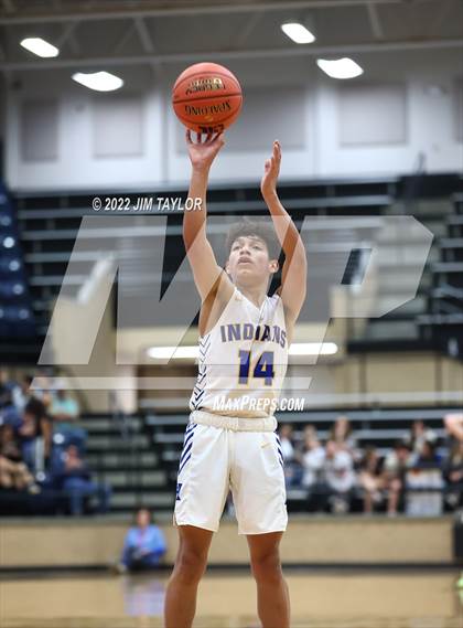 Thumbnail 3 in Huckabay vs Graford (UIL 1A Regional semi-final playoff) photogallery.