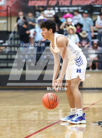 Thumbnail 3 in Huckabay vs Graford (UIL 1A Regional semi-final playoff) photogallery.