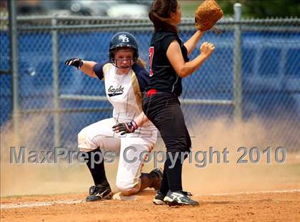 Thumbnail 3 in Second Baptist vs Fort Worth Christian (TAPPS 4A Semi Final) photogallery.