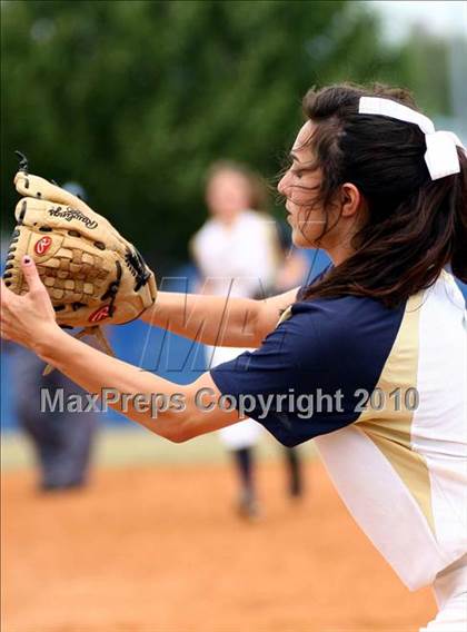 Thumbnail 1 in Second Baptist vs Fort Worth Christian (TAPPS 4A Semi Final) photogallery.