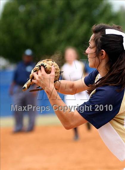 Thumbnail 2 in Second Baptist vs Fort Worth Christian (TAPPS 4A Semi Final) photogallery.