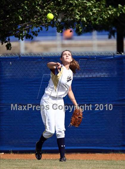 Thumbnail 3 in Second Baptist vs Fort Worth Christian (TAPPS 4A Semi Final) photogallery.