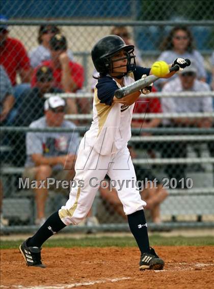 Thumbnail 1 in Second Baptist vs Fort Worth Christian (TAPPS 4A Semi Final) photogallery.