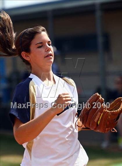 Thumbnail 3 in Second Baptist vs Fort Worth Christian (TAPPS 4A Semi Final) photogallery.
