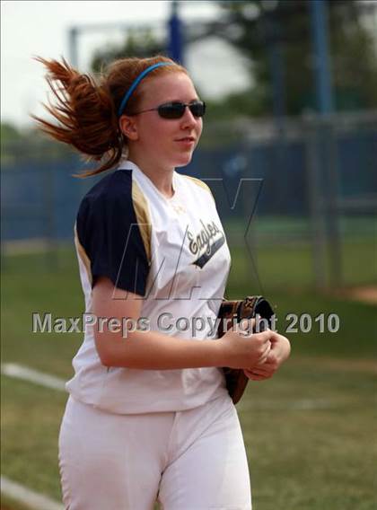 Thumbnail 2 in Second Baptist vs Fort Worth Christian (TAPPS 4A Semi Final) photogallery.