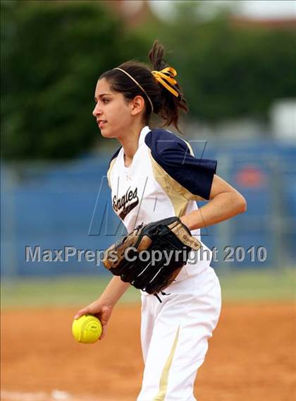Thumbnail 2 in Second Baptist vs Fort Worth Christian (TAPPS 4A Semi Final) photogallery.