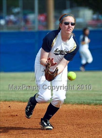 Thumbnail 3 in Second Baptist vs Fort Worth Christian (TAPPS 4A Semi Final) photogallery.