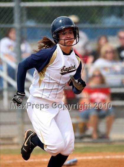 Thumbnail 2 in Second Baptist vs Fort Worth Christian (TAPPS 4A Semi Final) photogallery.