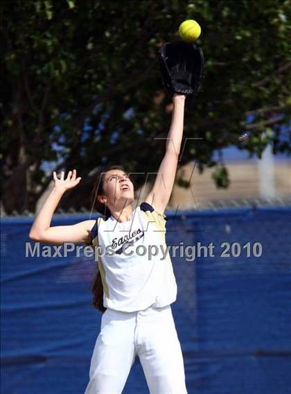 Thumbnail 2 in Second Baptist vs Fort Worth Christian (TAPPS 4A Semi Final) photogallery.
