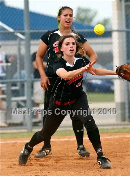Thumbnail 1 in Second Baptist vs Fort Worth Christian (TAPPS 4A Semi Final) photogallery.