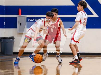 Thumbnail 2 in Segerstrom vs. Loara photogallery.