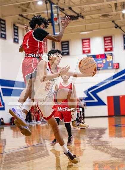 Thumbnail 2 in Segerstrom vs. Loara photogallery.