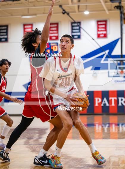 Thumbnail 2 in Segerstrom vs. Loara photogallery.