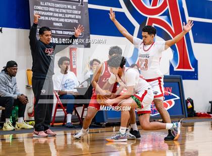 Thumbnail 2 in Segerstrom vs. Loara photogallery.