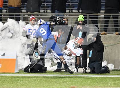 Thumbnail 1 in Olentangy Orange vs. St. Xavier (OHSAA Division 1 Final) photogallery.