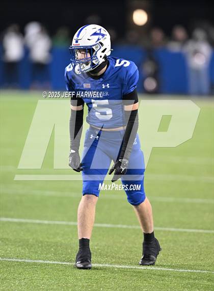 Thumbnail 3 in Olentangy Orange vs. St. Xavier (OHSAA Division 1 Final) photogallery.