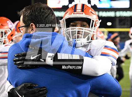 Thumbnail 3 in Olentangy Orange vs. St. Xavier (OHSAA Division 1 Final) photogallery.