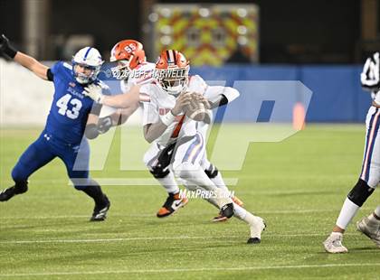Thumbnail 1 in Olentangy Orange vs. St. Xavier (OHSAA Division 1 Final) photogallery.