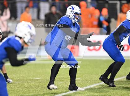 Thumbnail 2 in Olentangy Orange vs. St. Xavier (OHSAA Division 1 Final) photogallery.