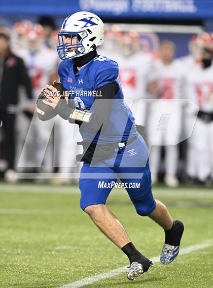 Thumbnail 3 in Olentangy Orange vs. St. Xavier (OHSAA Division 1 Final) photogallery.