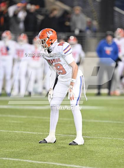 Thumbnail 3 in Olentangy Orange vs. St. Xavier (OHSAA Division 1 Final) photogallery.