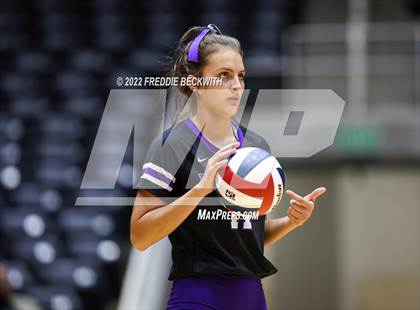 Thumbnail 2 in Benjamin vs. D'Hanis (UIL 1A Semifinal) photogallery.