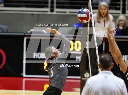 Thumbnail 2 in Benjamin vs. D'Hanis (UIL 1A Semifinal) photogallery.