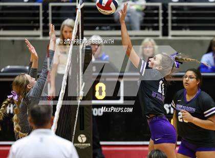 Thumbnail 3 in Benjamin vs. D'Hanis (UIL 1A Semifinal) photogallery.