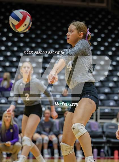 Thumbnail 1 in Benjamin vs. D'Hanis (UIL 1A Semifinal) photogallery.