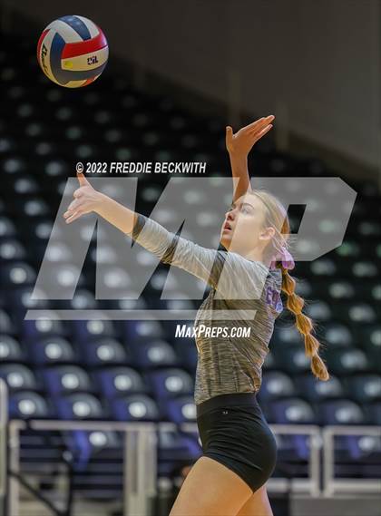 Thumbnail 2 in Benjamin vs. D'Hanis (UIL 1A Semifinal) photogallery.