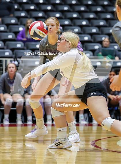 Thumbnail 3 in Benjamin vs. D'Hanis (UIL 1A Semifinal) photogallery.