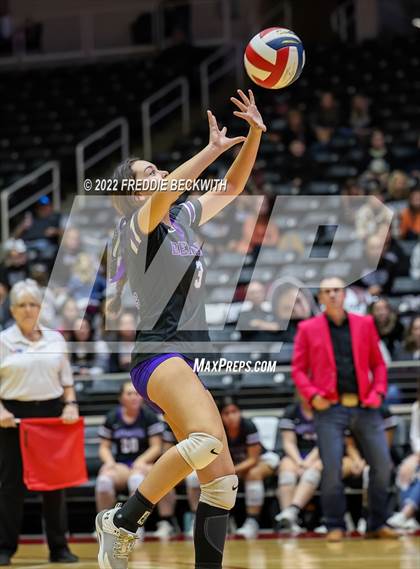 Thumbnail 3 in Benjamin vs. D'Hanis (UIL 1A Semifinal) photogallery.