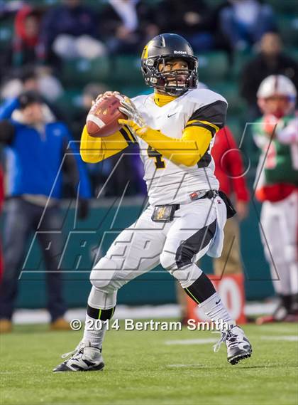 Thumbnail 3 in Henninger vs. Jamestown (NYSPHSAA Class AA Semifinal) photogallery.