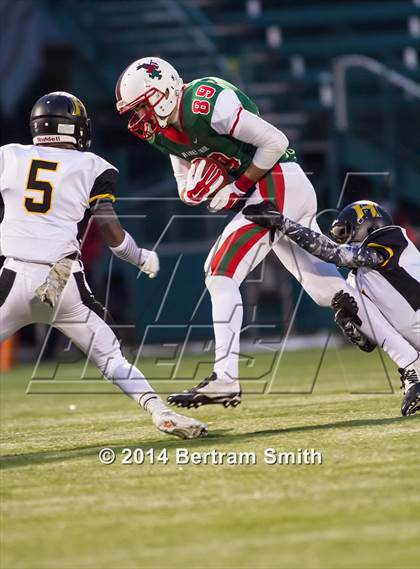 Thumbnail 2 in Henninger vs. Jamestown (NYSPHSAA Class AA Semifinal) photogallery.