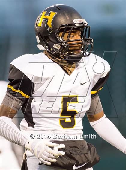 Thumbnail 2 in Henninger vs. Jamestown (NYSPHSAA Class AA Semifinal) photogallery.