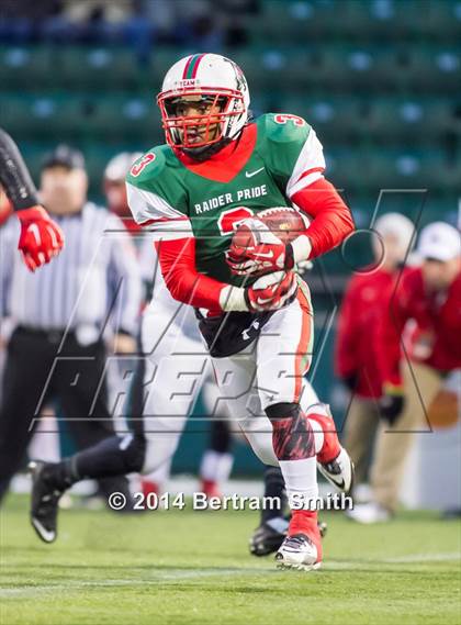 Thumbnail 1 in Henninger vs. Jamestown (NYSPHSAA Class AA Semifinal) photogallery.