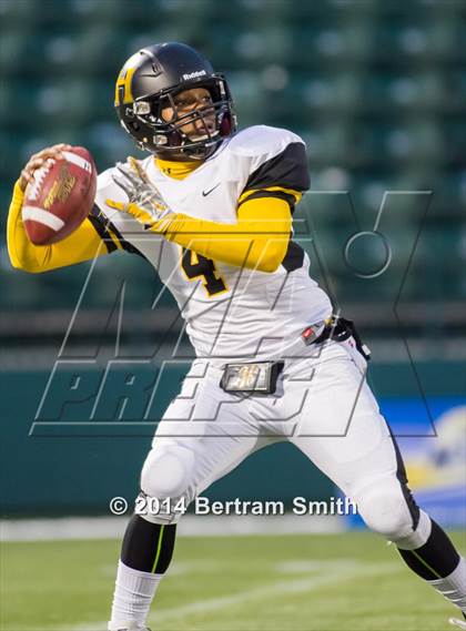 Thumbnail 3 in Henninger vs. Jamestown (NYSPHSAA Class AA Semifinal) photogallery.