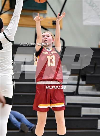 Thumbnail 1 in Rio Vista vs. Rodriguez (Steve Cauchi Ram Jam) photogallery.