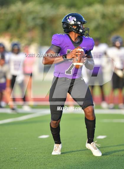 Thumbnail 2 in Willis @ Cypress Woods (Scrimmage) photogallery.