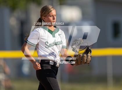 Thumbnail 3 in Grand Island @ Lincoln Southwest photogallery.
