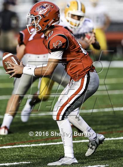 Thumbnail 1 in Trinity Catholic @ New Canaan photogallery.