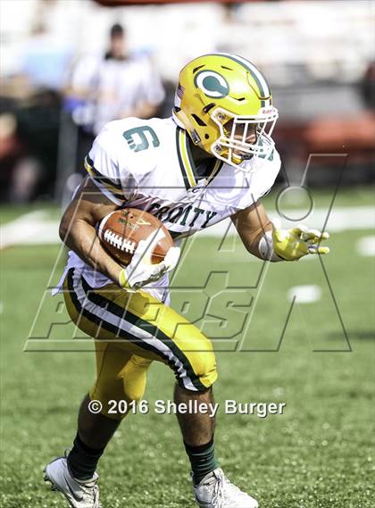 Thumbnail 3 in Trinity Catholic @ New Canaan photogallery.