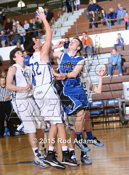 Thumbnail 2 in Creighton Prep vs. Lincoln East  photogallery.