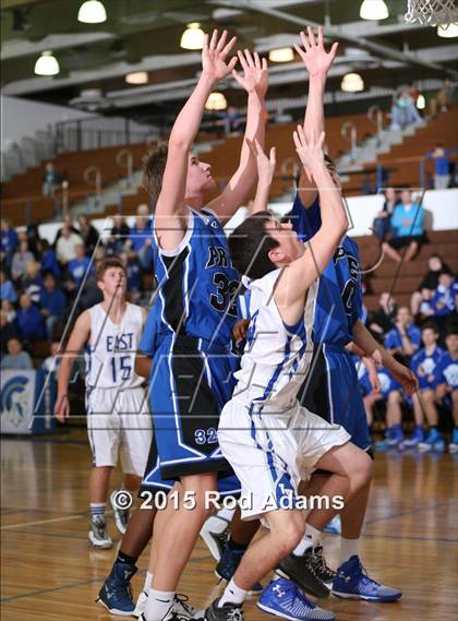 Thumbnail 2 in Creighton Prep vs. Lincoln East  photogallery.